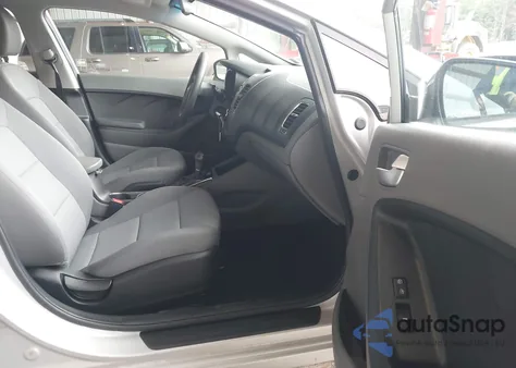 2018 Kia Forte Lx из США, поврежденный, VIN 3KPFK4A78JE175760